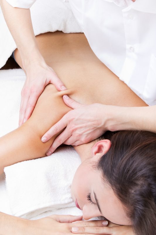 533px x 800px - Woman enjoying shoulder massage at beauty spa - ProfessioneEstetica